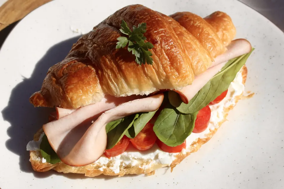 Croissant Caprese